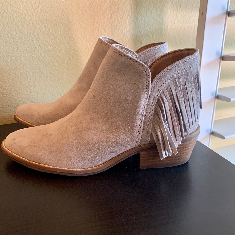 • [Lucky Brand] Suede Fringe Booties • - Picture 12 of 15
